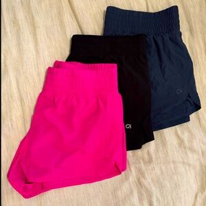 GapFit 3" Mid Rise Runaround Shorts Lot